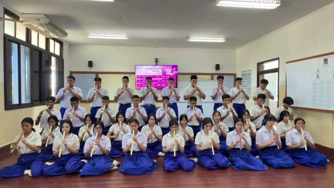 การปฏิบัติขลุ่ยเพียงออ เพลงล่องแม่ปิง รายวิชาศิลปะ 4 นักเรียนชั้นมัธยมศึกษาปีที่ 5/12