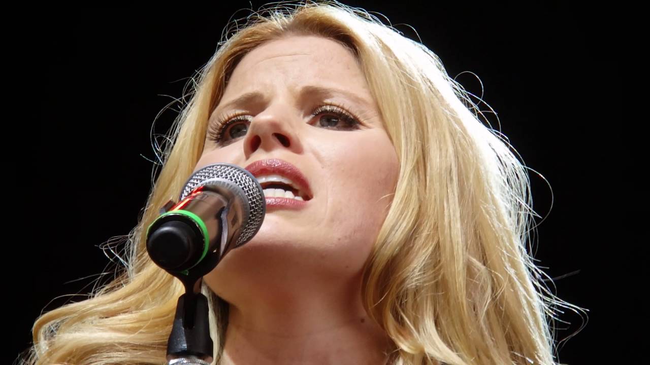 Megan Hilty Don't Forget Me Megan Hilty - Don't Forget Me - Elsie Fest 2016 - YouTube