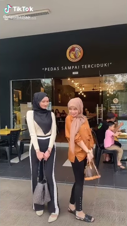 Awek tudung