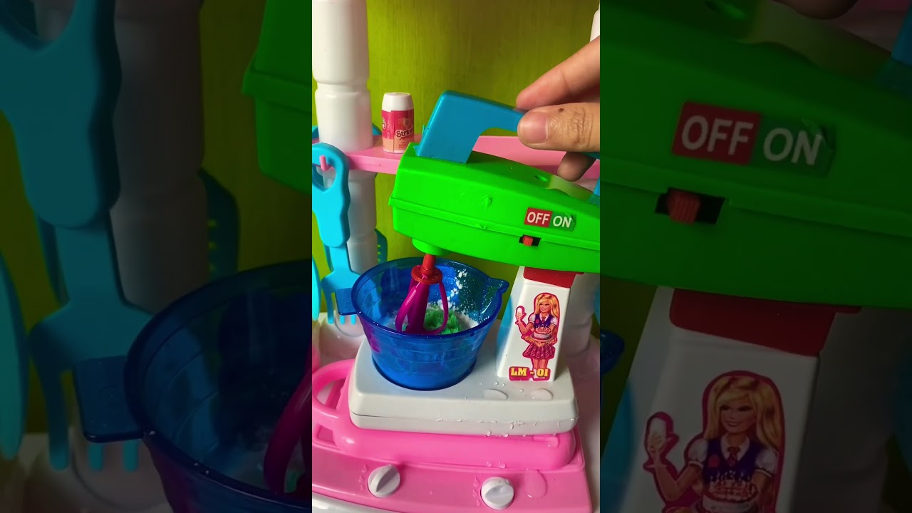 Kita bikin adonan kue pake mixer mini 😍 