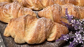 Incredible recipe for Spanish croissants “Pan de Manteca”!An easy way to croissant