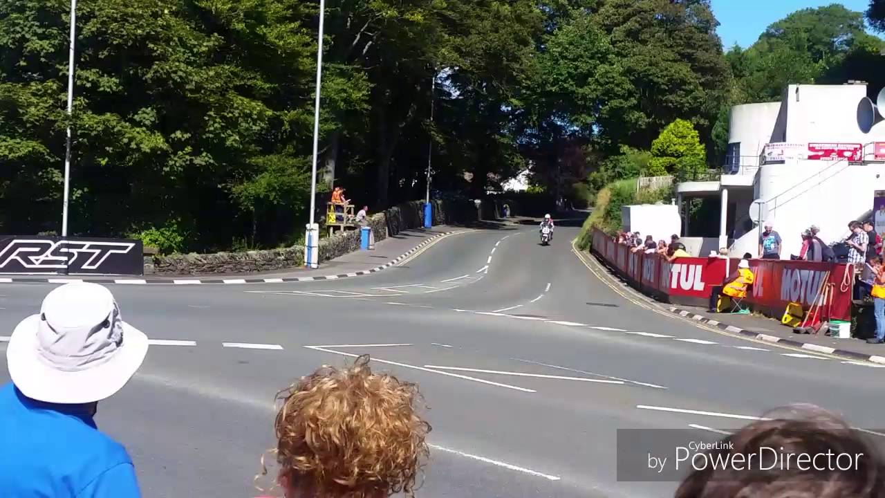 Isle of Man classic tt braddan bridge 2016 - YouTube