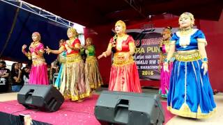 Ibu2 rempong korban india
