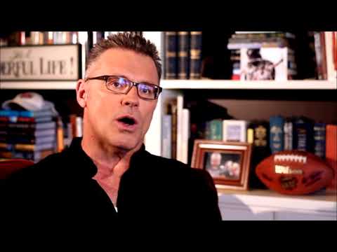 Videó: Howie Long Nettó érték: Wiki, Házas, Család, Esküvő, Fizetés, Testvérek