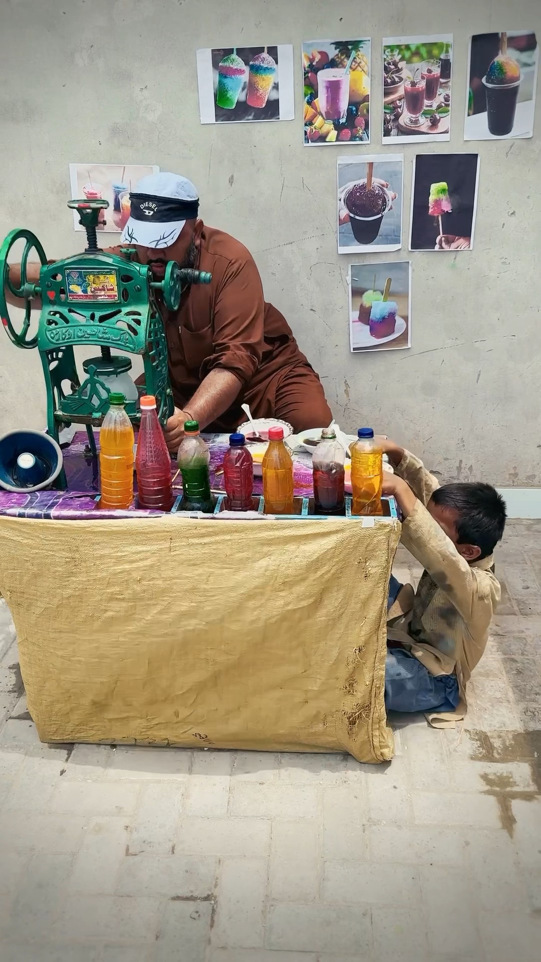 Helping Poor Boy ? #motivation #humanity #emotional #shortfeed
