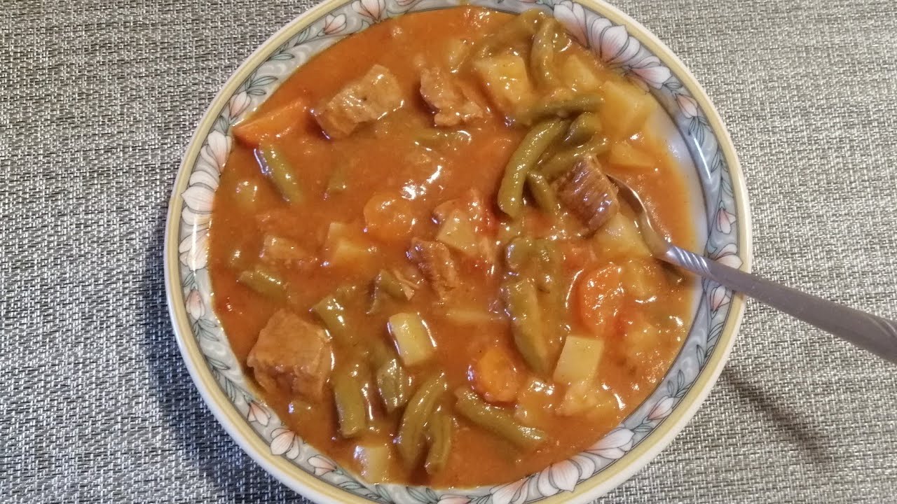 Varivo s mahunama i teletinom, wax beans and veal stew