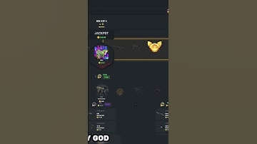 pulling gloves on csgoroll… #csgoroll #gambling