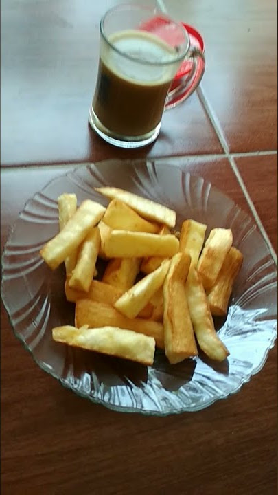 kopi dan singkong goreng 😊😀