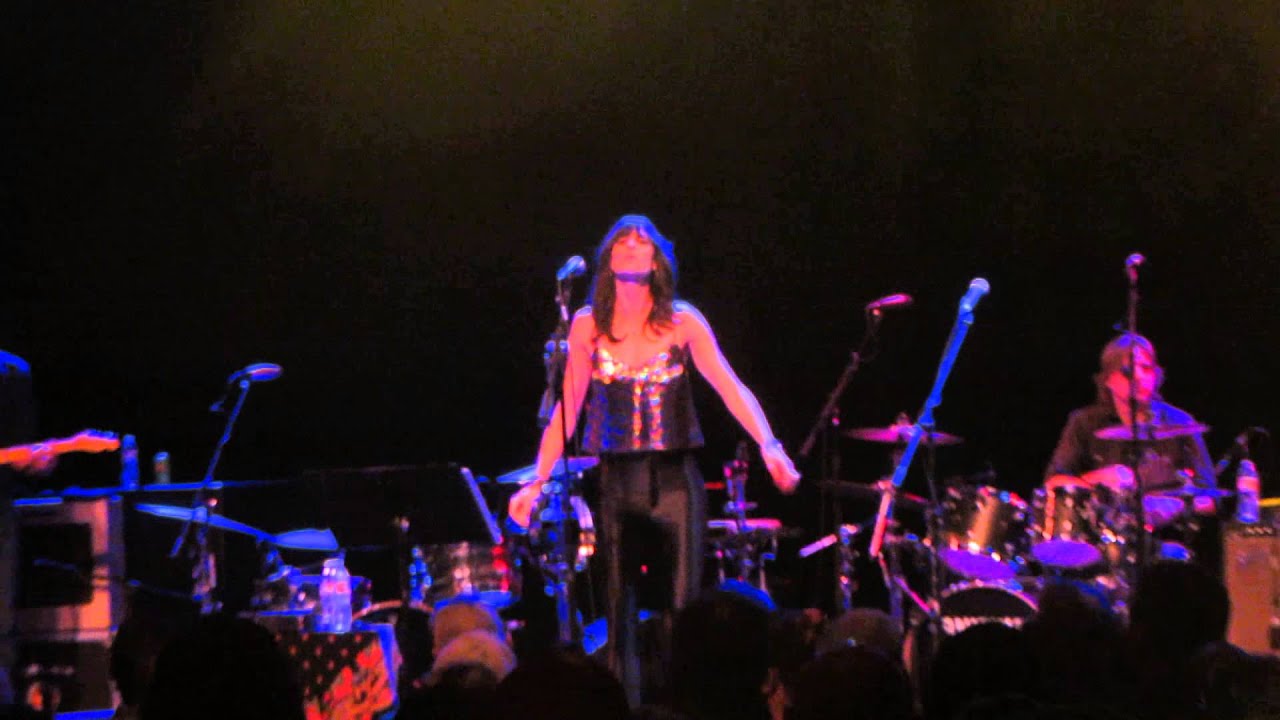 Nicki Bluhm--North Park--12 31 14--I Wanna Go Home/Somebody to Love auf YouTube ansehen Nicki Bluhm--North Park--12 31 14--I Wanna Go Home/Somebody to Love auf YouTube ansehen