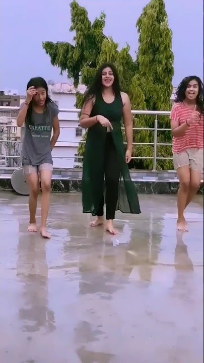 Koi Ladki Hai Song | Dil To Pagal Hai | Shah Rukh Khan | sanchita basu #shorts