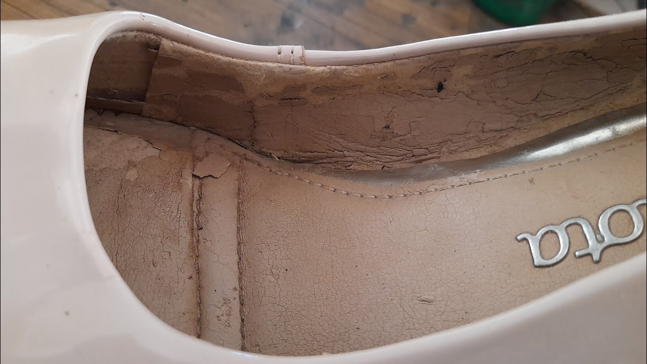 sapato descascando por dentro como resolver???? - YouTube