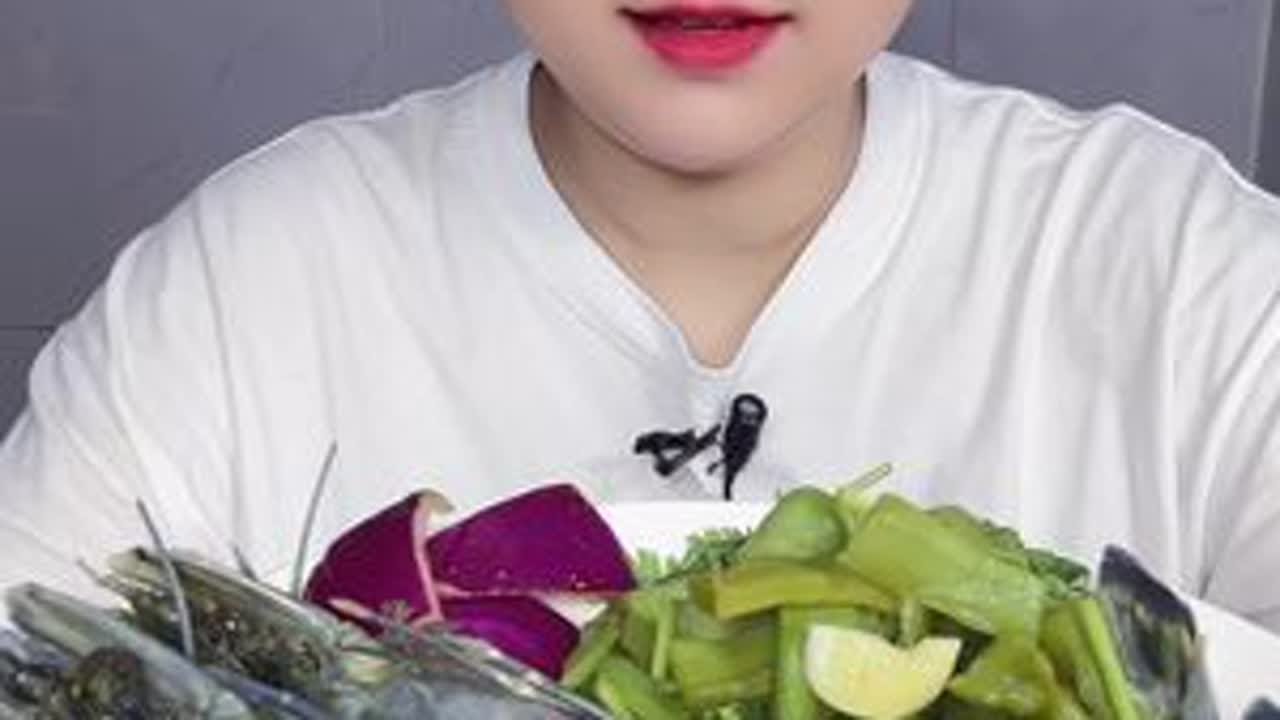 超大黑虎来啦，我吃的同款个头虎虾，盒净重4斤，20个左右，蒸，煮，炒，咋吃肉质都紧实Q弹个，深海大黑虎， #好吃到停不下来#黑虎虾 #海鲜美食