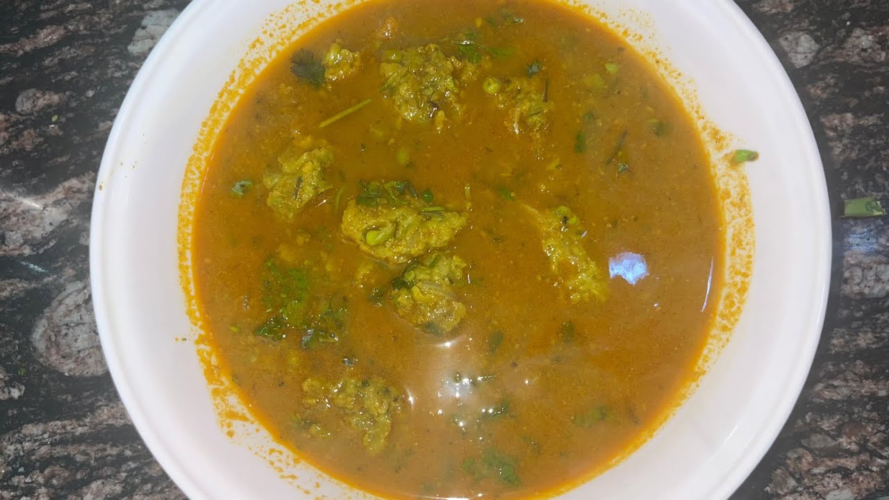 यूपी स्टाइल मटर का बना निमोना की एक नई रेसिपी।