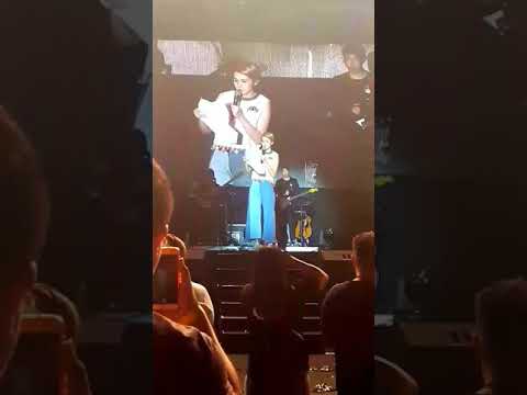 20171015 曾沛慈我愛你以上大馬演唱會  ~ 紙飛機。情信
