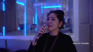 Download Lagu VINA PANDUWINATA - DIDADAKU ADA KAMU @VELVET_PEJATEN MP3 Download Lagu VINA PANDUWINATA - DIDADAKU ADA KAMU @VELVET_PEJATEN MP3