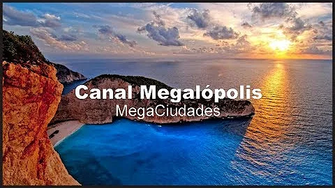 Qual mar banha a península de Peloponeso?