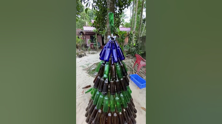 Beer bottle Christmas tree