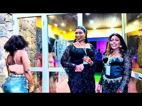 Entrée ￼Gawlo Bewdo et Diamant Noire Jamma Ngaawlaguu Show LA NUIT DU YELA AU CICES