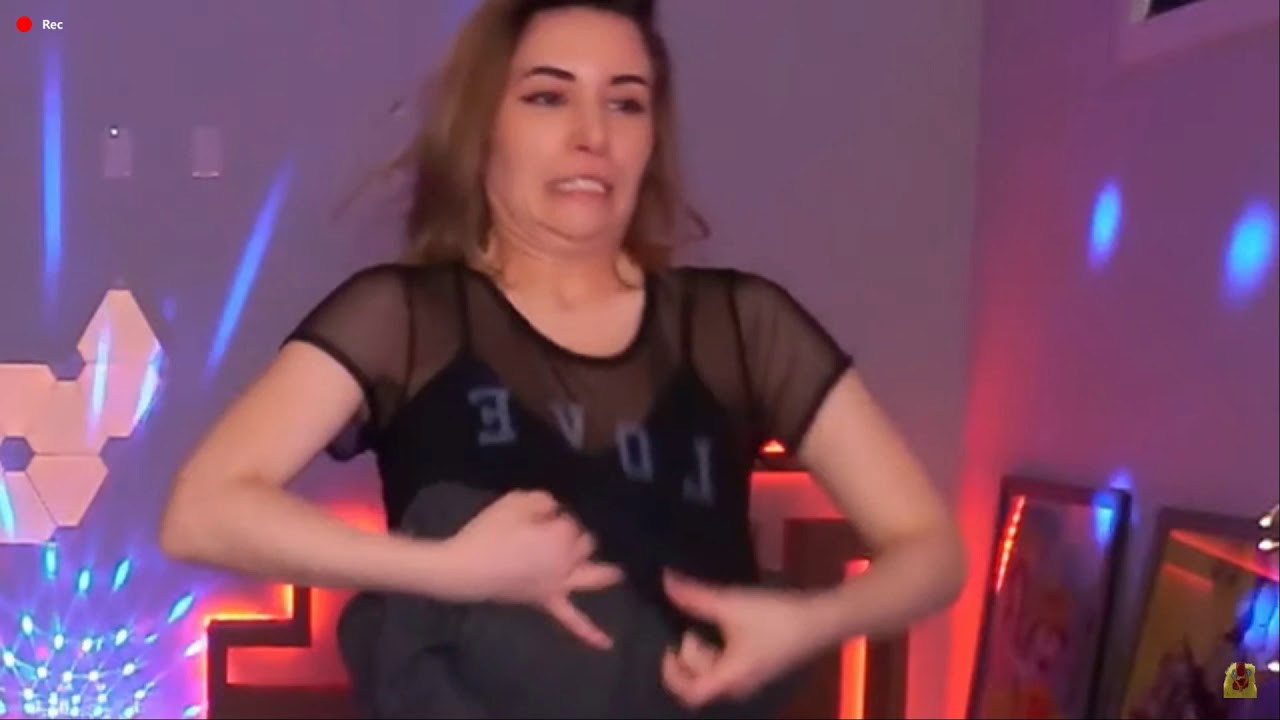 Alinity Nip Slip