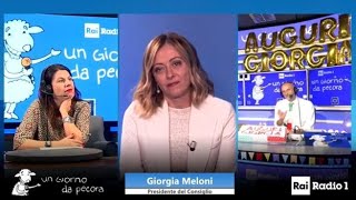 Meloni festeggia i 47 anni a “Un Giorno da Pecora”: «Per i 50 anni sarò a Chigi»