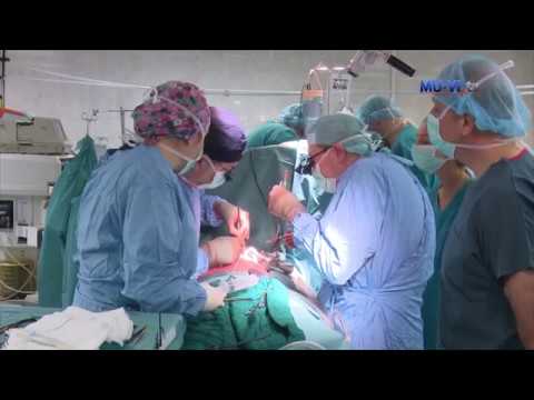 Видео: Хуан Луис Гуера претърпява операция на сърцето