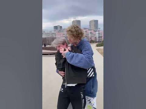 ОТЕЦ ПРИСТАЕТ КО МНЕ, ПОКА МАТЬ НЕ ВИДИТ - YouTube
