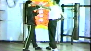 How To Use Finger Jabs Techniques Wing Chun Bil Chee Applications 2 wing chun lessons bay area