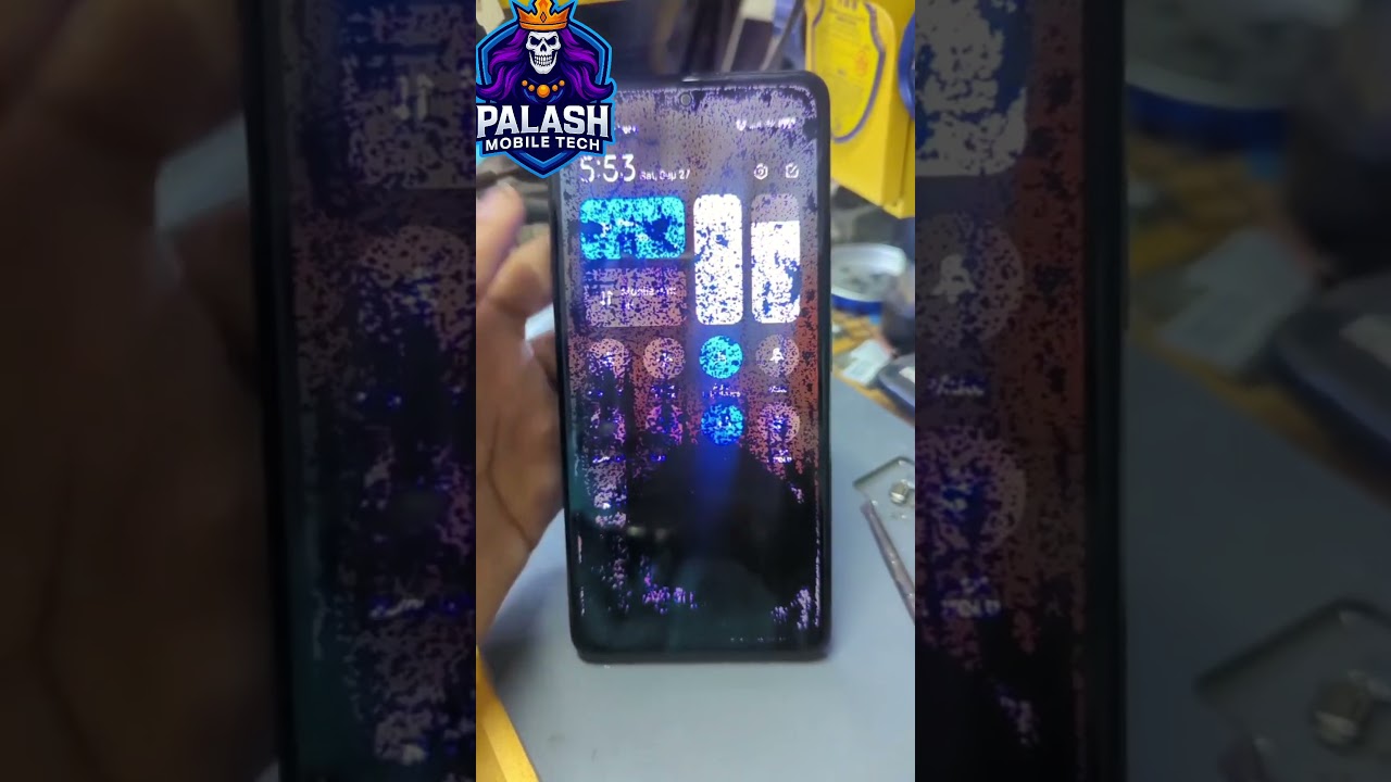 😂 “I realized the value of coins with my phone’s display!”