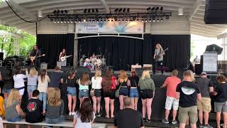 Synesthesia performing Somebody that I Used to Know @ Summerfest