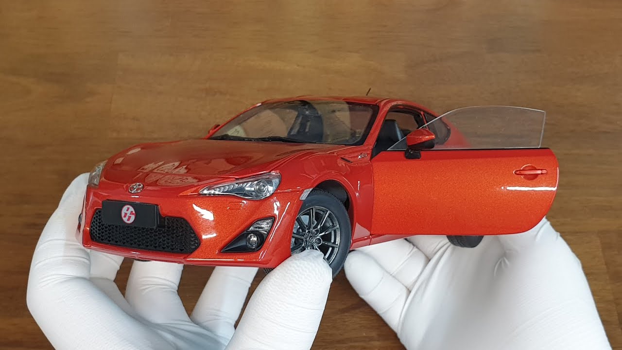 1:18 Diecast model car / lnitial D Toyota GT86 review [Unboxing