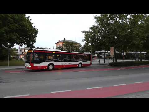 Dachau: Bahnhofplatz. Stadtwerke Dachau buses