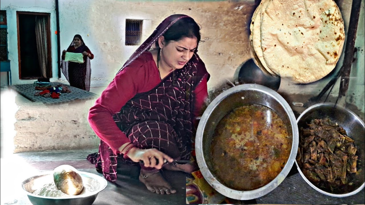 गाँव का घर कच्चा हो या पक्का साफ करने में कमर तोड मेहनत  लगती है!#