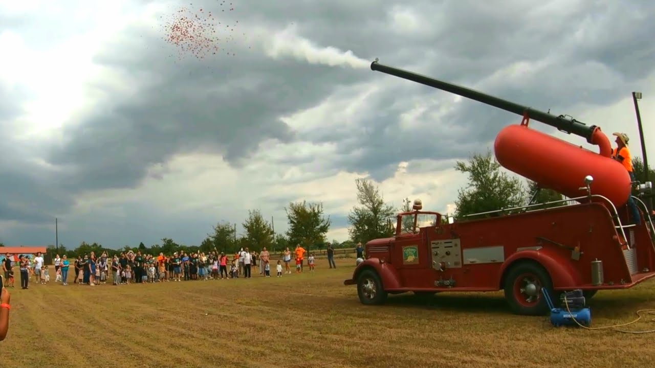dewberry farm 2023      opening day!