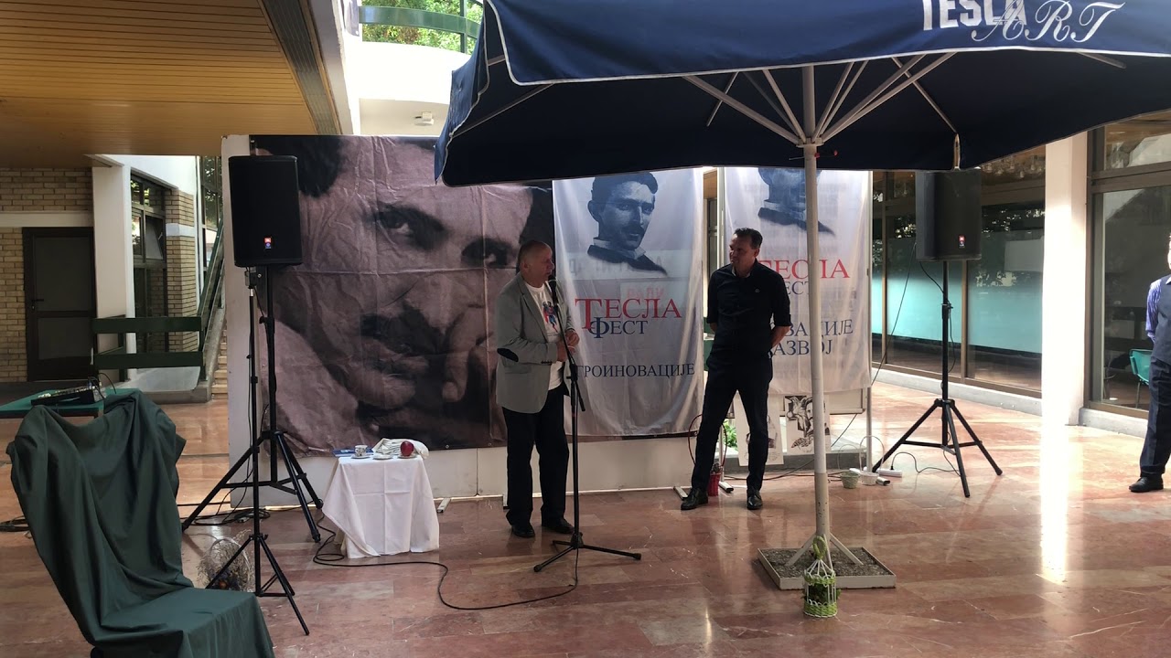 Peter Kaiser wird am 33. Tesla Fest in Novi Sad-Serbien ausgezeichnet