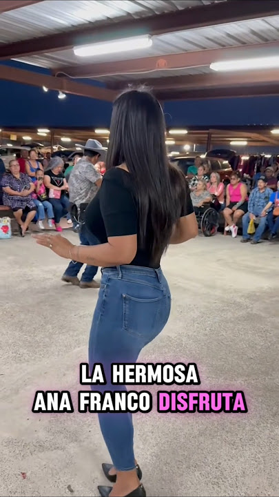 Ana Franco enjoys music at La Pulga #anafranco #ceciliajuarez #bronco956 #pulgadealamo