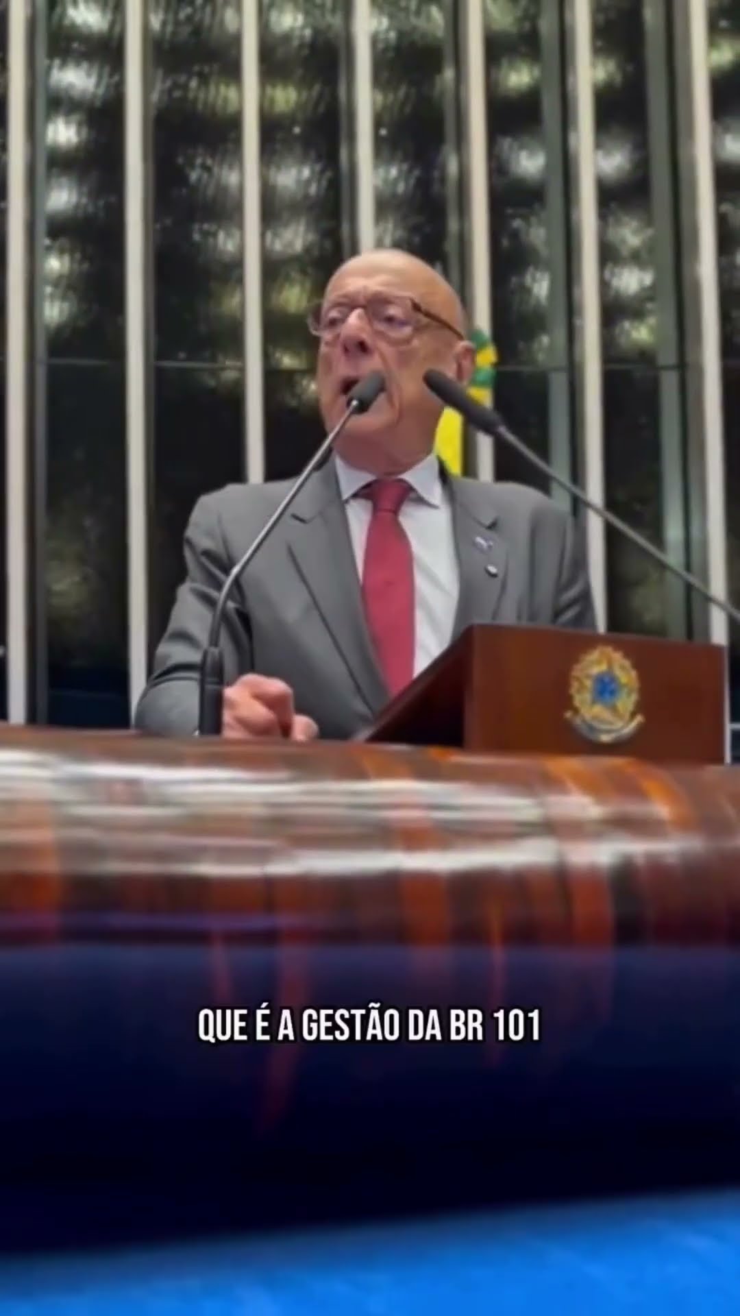 Capa do vídeo do YouTube