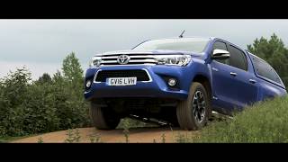 How to drive a Hilux: Using the Four Wheel Drive System