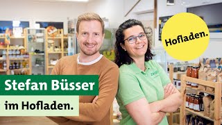 Stefan Büsser macht Grosseinkauf im Hofladen