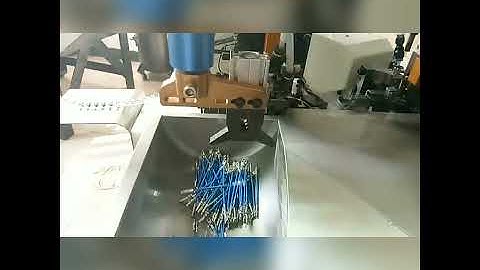 Automatic double-head terminal stripping crimping machine