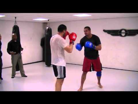 Gegard Mousasi vs Jessie Gibbs training with the n...