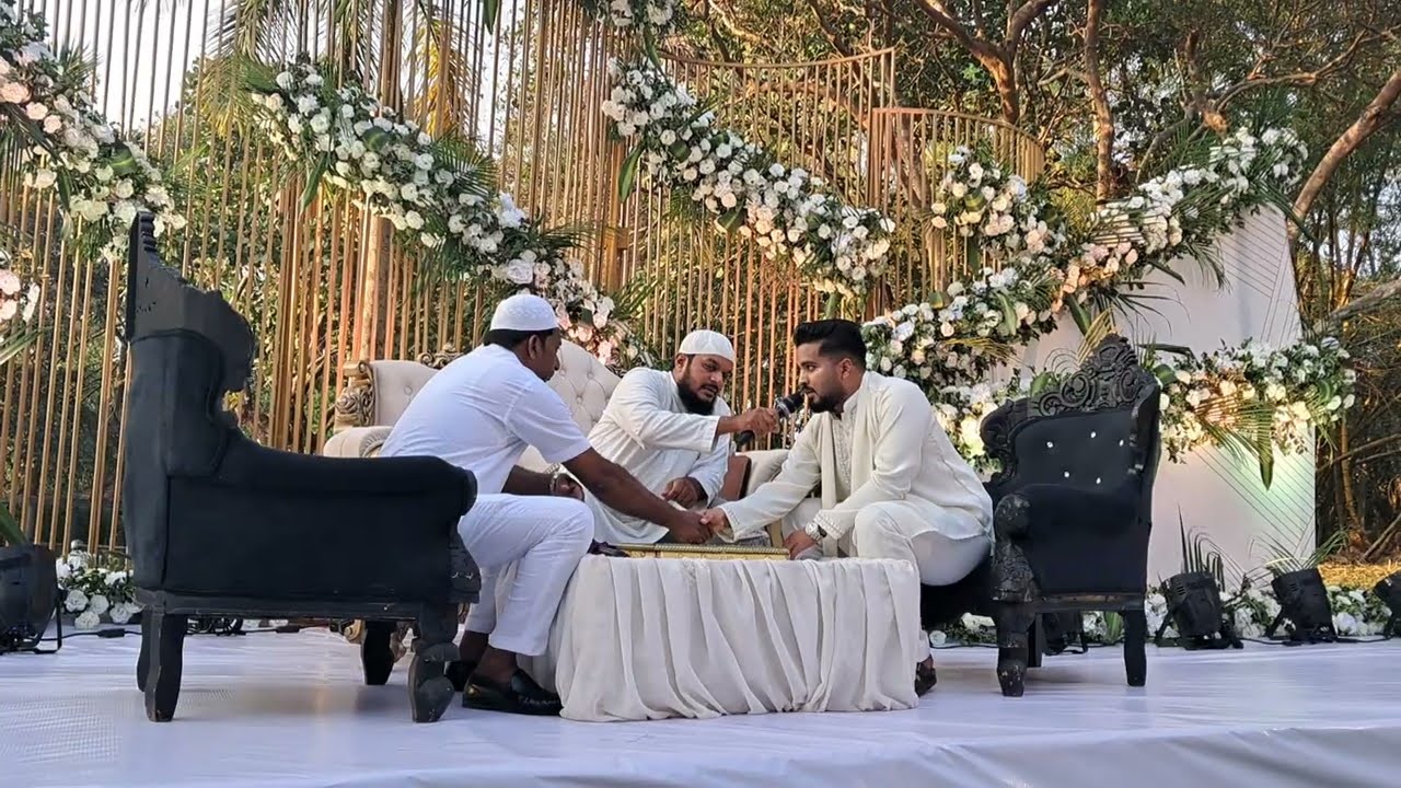 ಅವರು ನಿಮಗೆ ಉಡುಪಾಗಿರುವರು ಮತ್ತು ನೀವು ಅವರಿಗೆ ಉಡುಪಾಗಿರುವಿರಿ. 