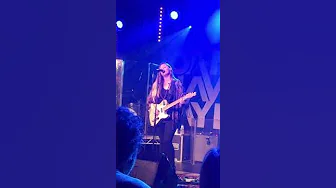 Joanne Shaw Taylor - best guitarist?