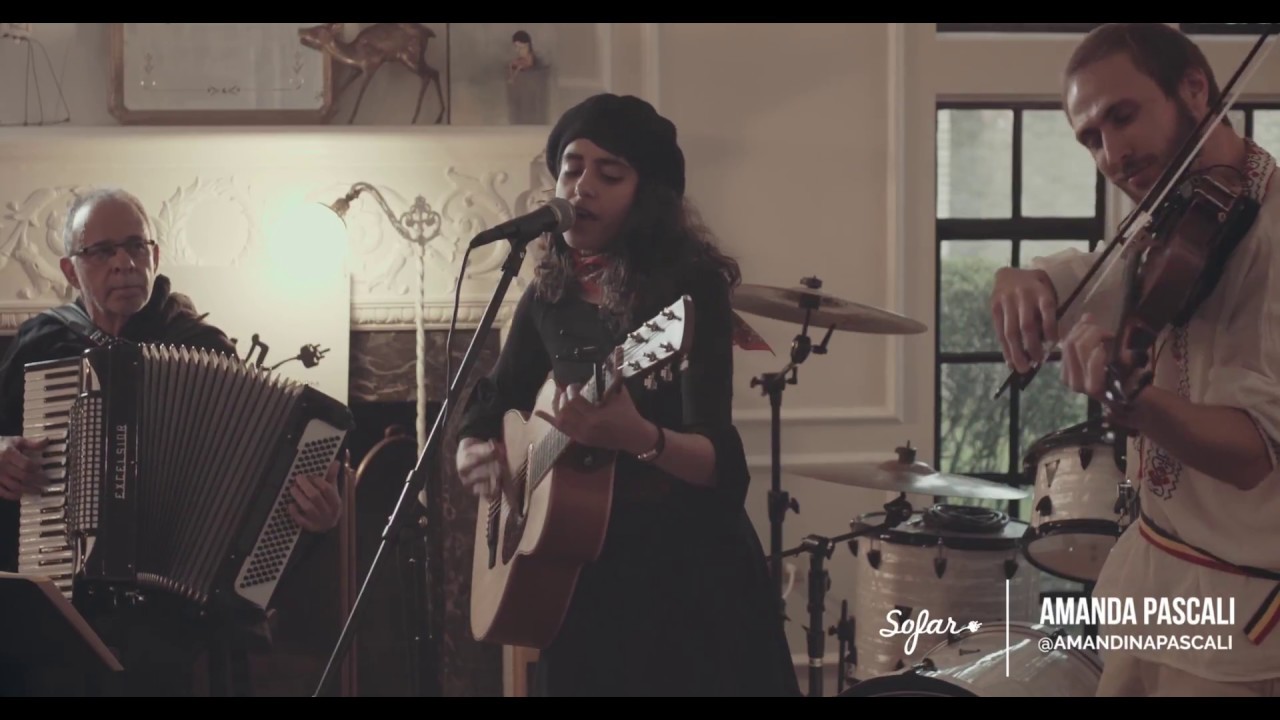 Amanda Pascali - "Uccellino"