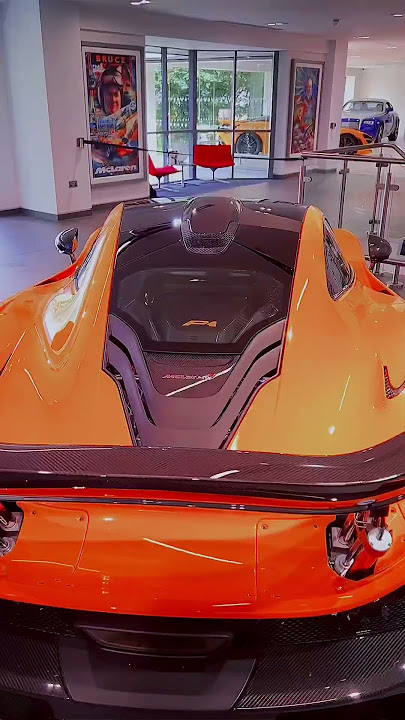 The P1 and the Elva 💛🧡