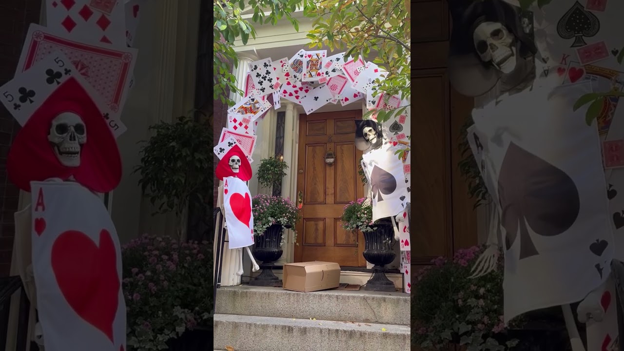 Beacon Hill goes all out for Halloween 💀⚰️ 