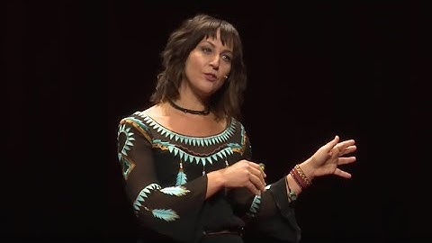 Lessons from Listening to Horses | Lucinda Vette | TEDxOshkosh