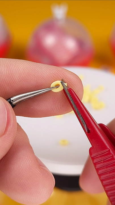Tiny Pizza Hack: DIY Black Olives From MiniVerse Leftovers! #miniverse #pizza #olives