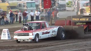 2wd Trucks pulling in Tiffin, OH - OSTPA 2011