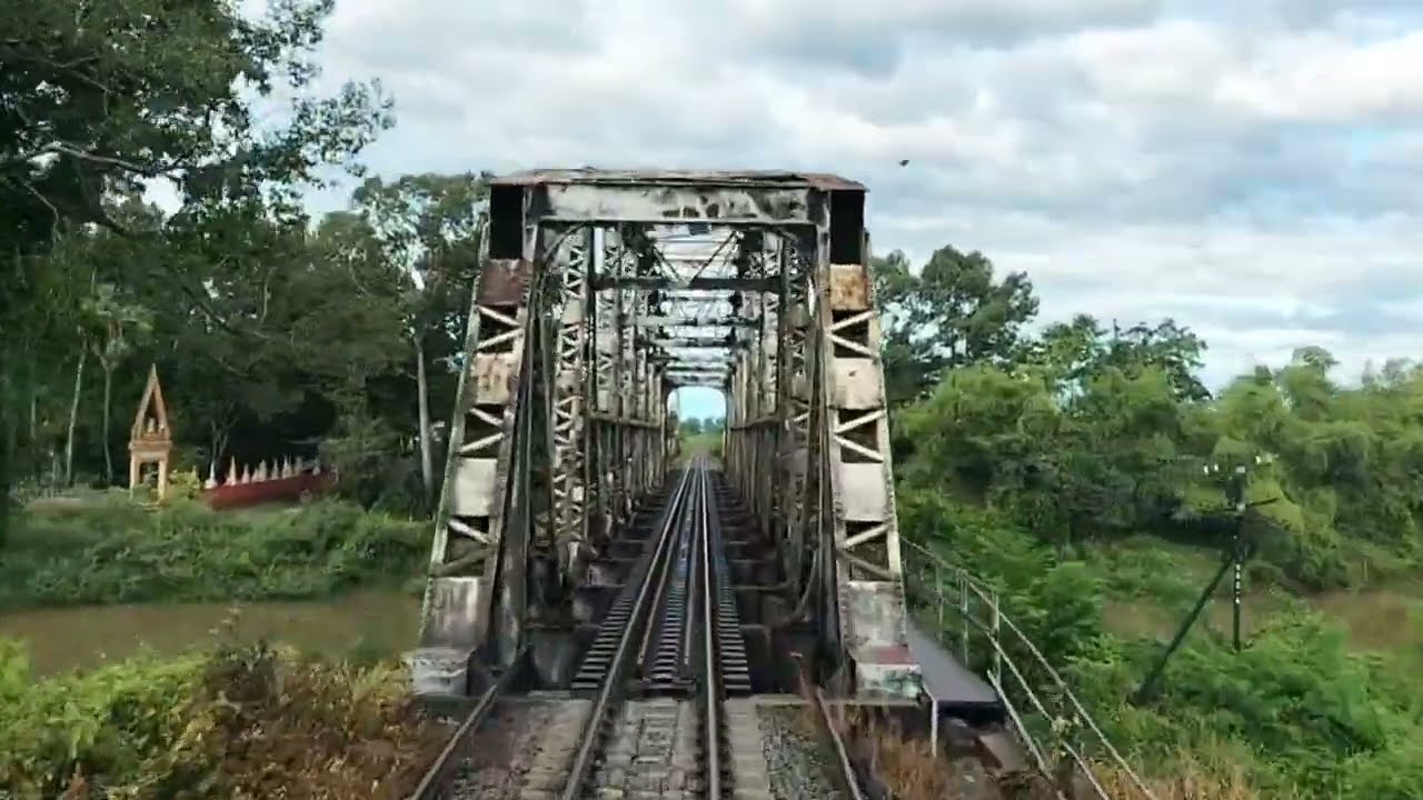 การเดินทางของรถเร็ว136ช่วงออกอุบลถึงอุทุมพรพิสัย