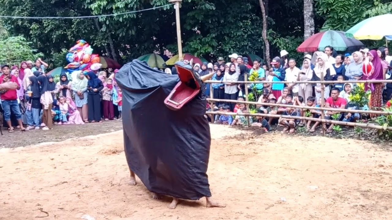 BARONGAN NGAMUK - SEKAR ARUM KINASIH